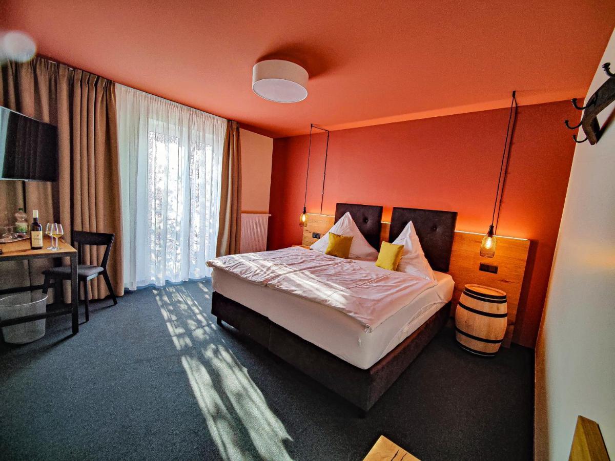 Casa Palatina Bed & Breakfast Grosskarlbach Ngoại thất bức ảnh