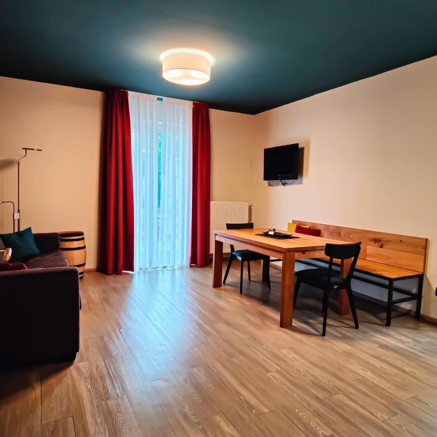 Casa Palatina Bed & Breakfast Grosskarlbach Ngoại thất bức ảnh