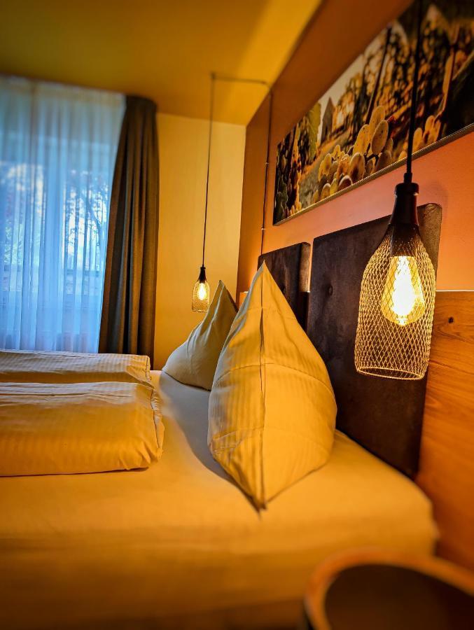 Casa Palatina Bed & Breakfast Grosskarlbach Ngoại thất bức ảnh